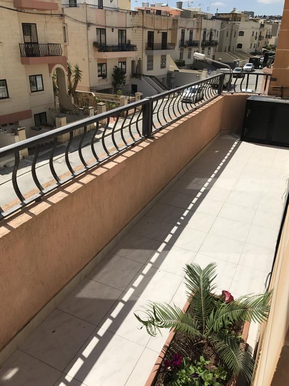 Swieqi Semi Detached Maisonette St. Julian's Exterior foto