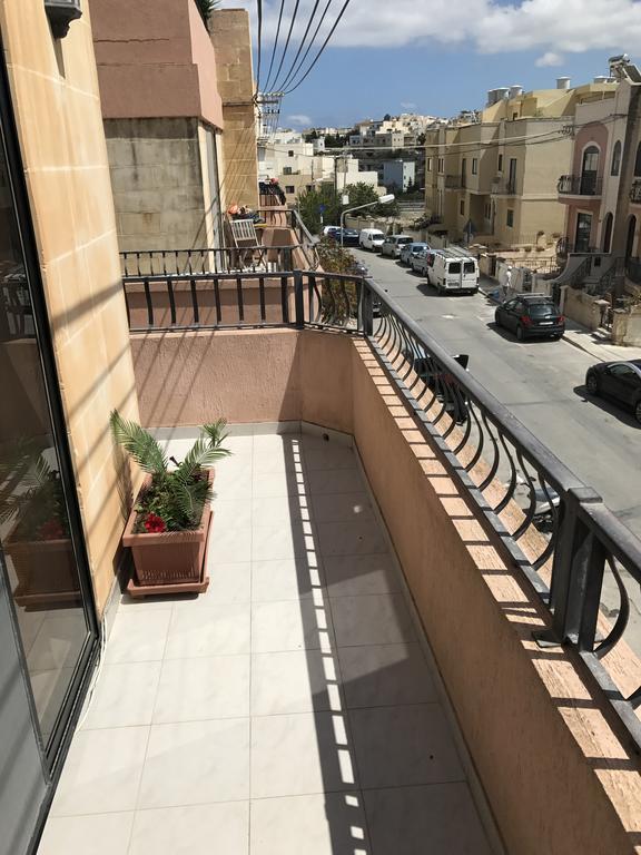 Swieqi Semi Detached Maisonette St. Julian's Exterior foto