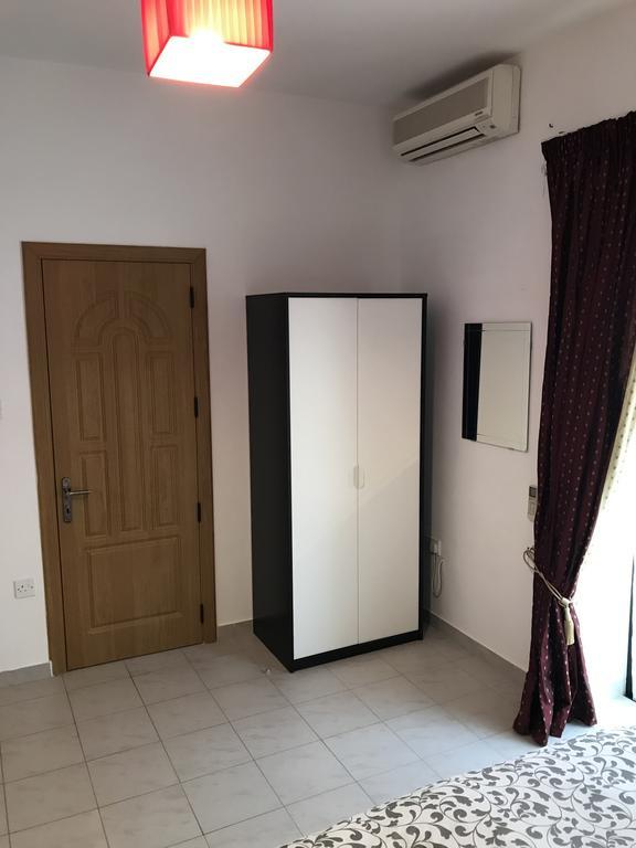 Swieqi Semi Detached Maisonette St. Julian's Exterior foto
